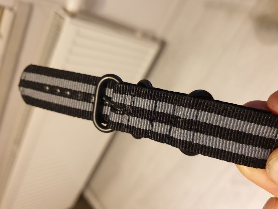 Pasek NATO rozmiar 22 mm nylon gruby