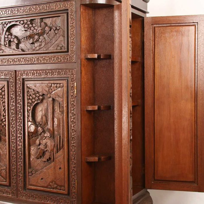 Móvel bar oriental em madeira exótica entalhada