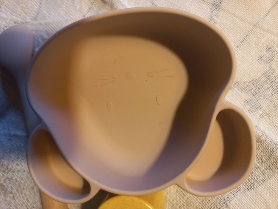 Prato e colher em silicone da Zara Home