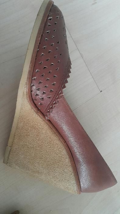 Buty na koturnie KORK-EASE ze skóry rozm. 40 (9M) 25,5 cm