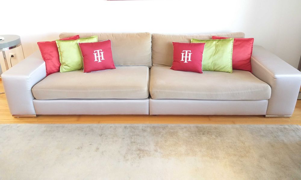 Sofá desenhado por Margarida Bugarim