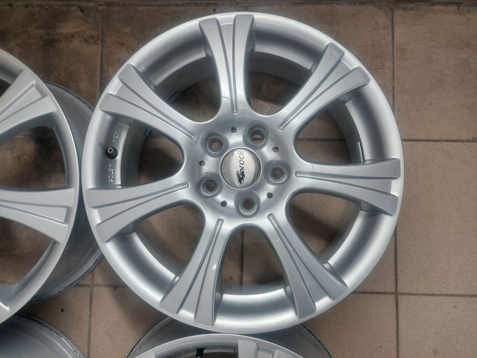 Комплект легкосплавних дисків Renault Nissan Dacia R17 5×114.3