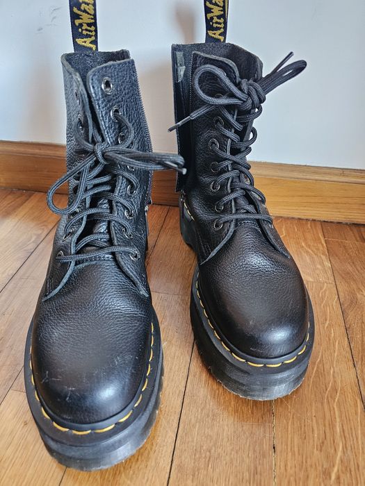 Dr. Martens  Jadon III