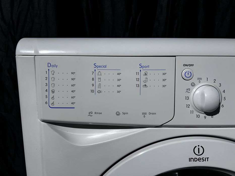 Суперузкая 4 кг 1000 об стиральная машина INDESIT. Доставка бесплатно