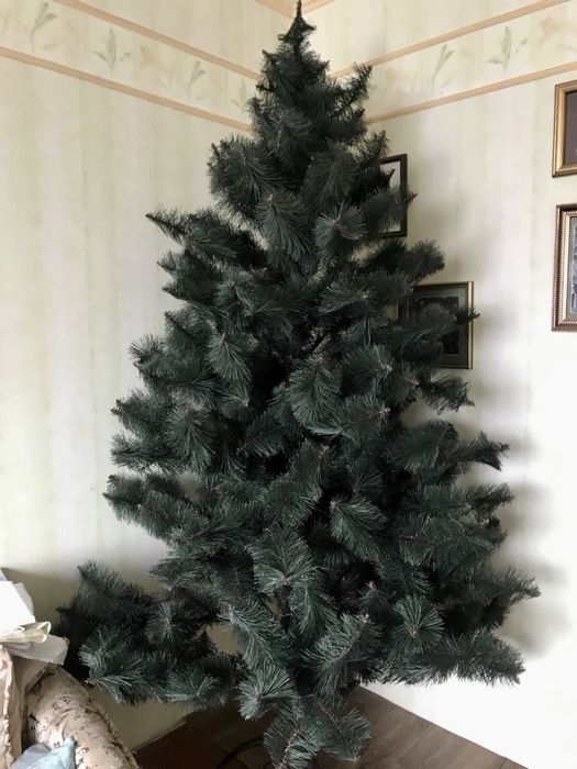 Ялинка штучна (искусственная ёлка), сосна)