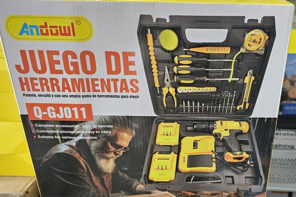 Maquina de furar e aparafusar com kit de ferramentas