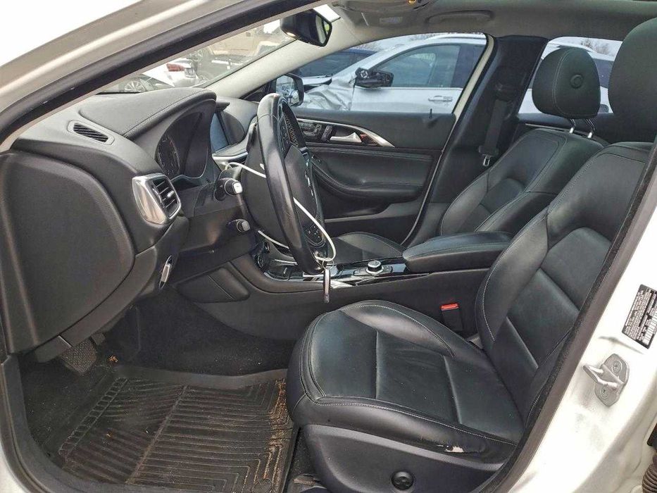 2017 Infiniti QX30 BASE