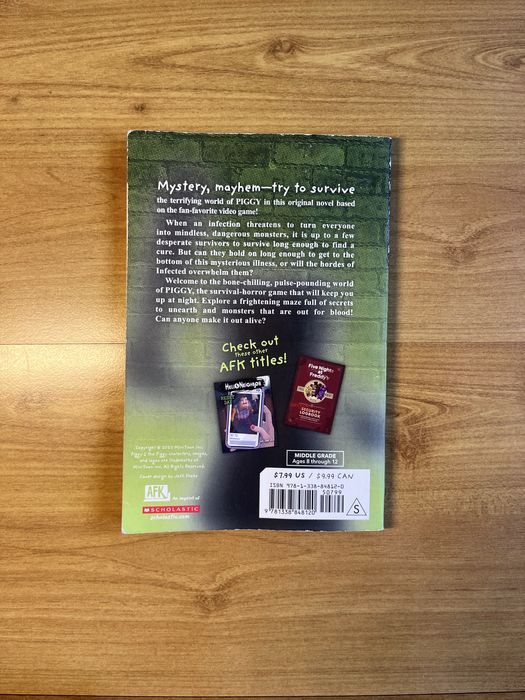 Livro Piggy Infected