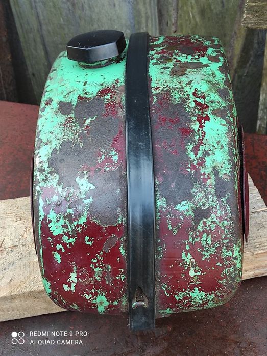 Продам на мотоцикл Восход 3 бак б/ у.