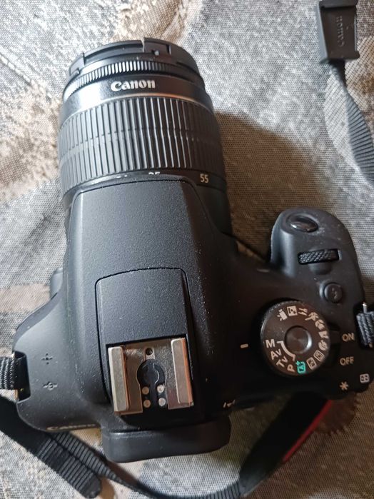 camara fotografica 2000D
