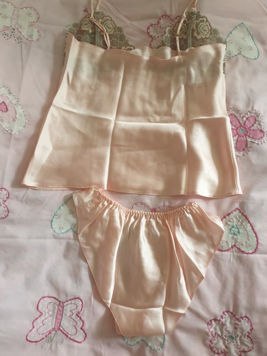 Komplet bieliźniany z  Jedwabiu S,XS.