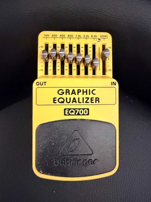 Pedal Behringer EQ (equalizador gráfico)