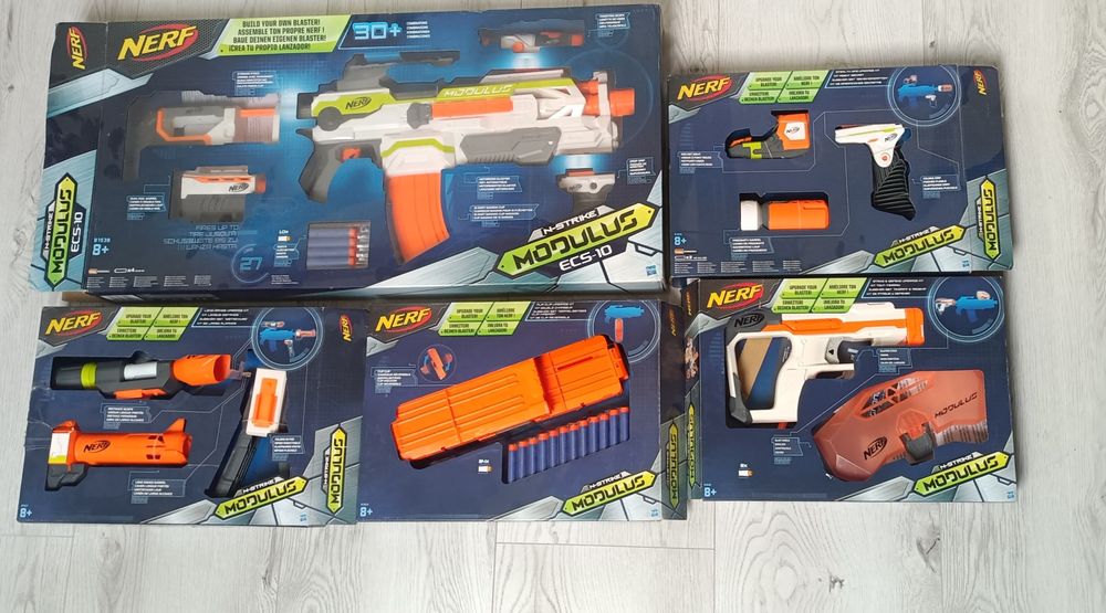 nerf n-strike modulus ecs-10  z innymi dodatkami w dobrym stanie