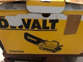 DEWALT - Lixadora rolos DW650
