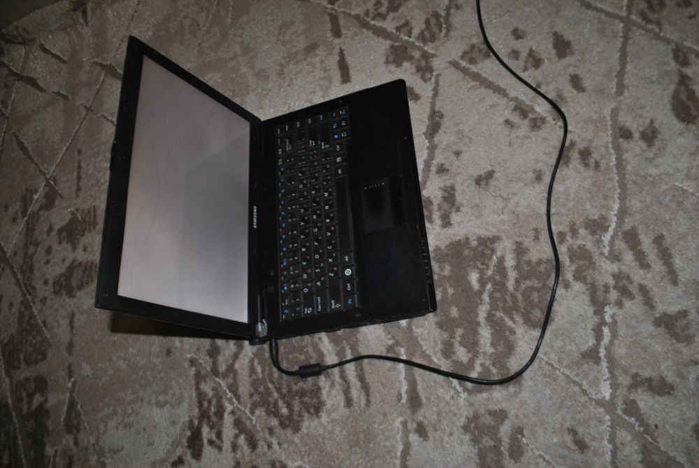 Ноутбук на запчастини.Можлива пересилка в iнше мiсто.