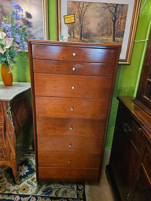 Camiseiro - Muito bom estado geral