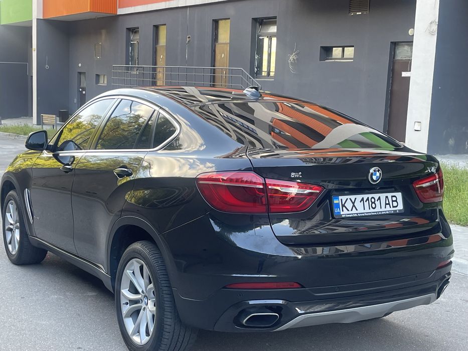 Продам Официальный автомобиль BMW X 6 X-Drive. 2117 гв