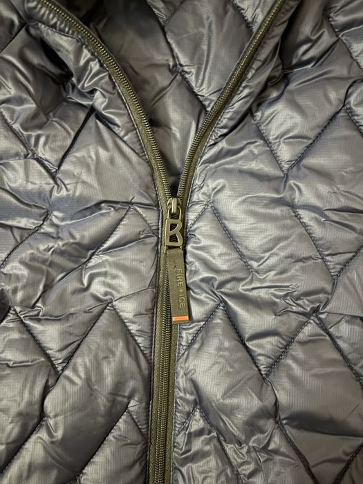 Жіноча куртка від Bogner