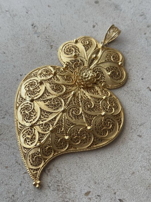 Coração de Viana em filigrana (prata dourada)