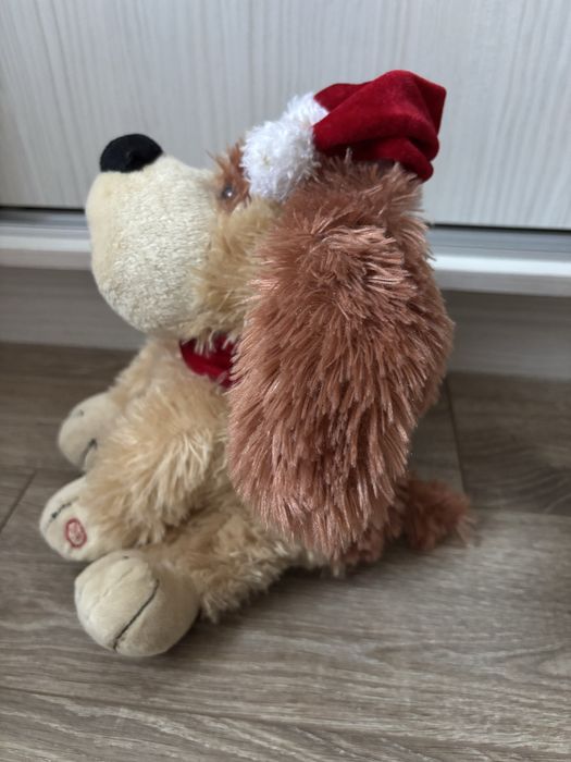 pies interaktywny święta rusza głową leci piosenka merry christmas bdb
