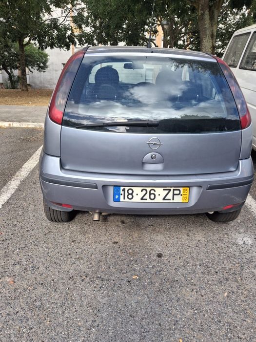 Opel corsa cinzento mudancas automaticas