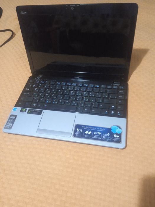 Ноутбук Asus 1215N ідеальний стан