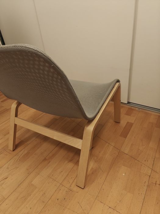 Fotel Nolmyra .Drewniana konstrukcja.