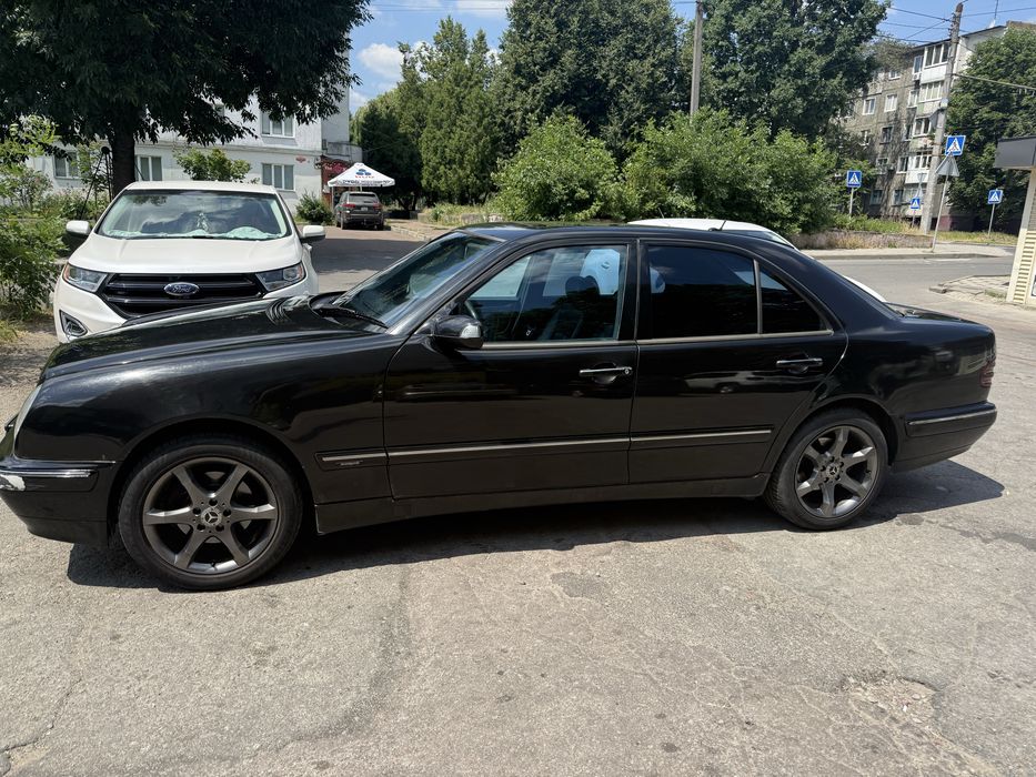 Мерседес Mercedes W 210 2001