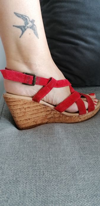 Buty czerwone na koturnie 38/39