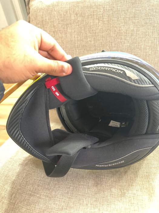 Vendo capacete scorpion exo air 1400 - M