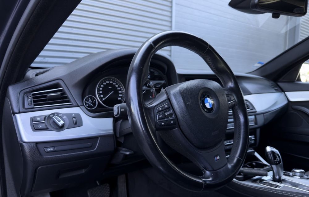 BMW 525d Touring Pack M Original — photo 2