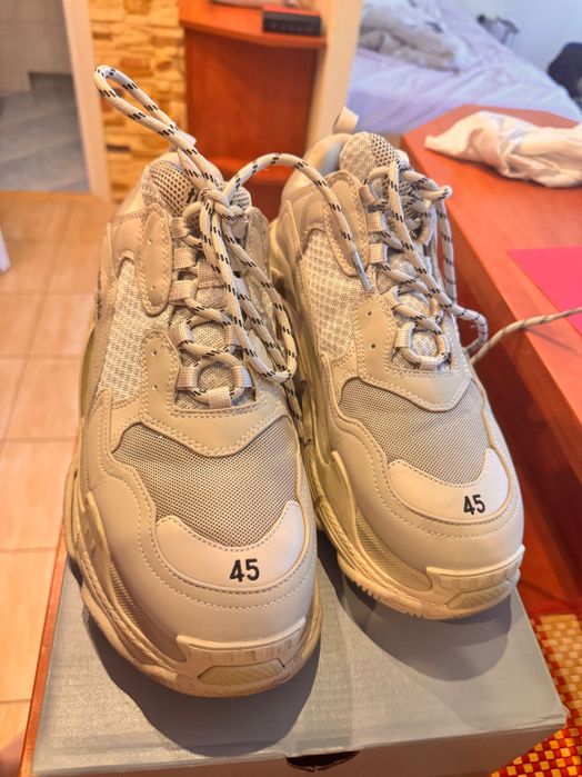 balenciaga triple S