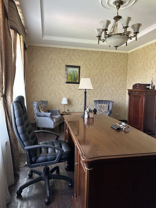 Будинок в класичному стилі. Для Родини в затишному місці біля моря.