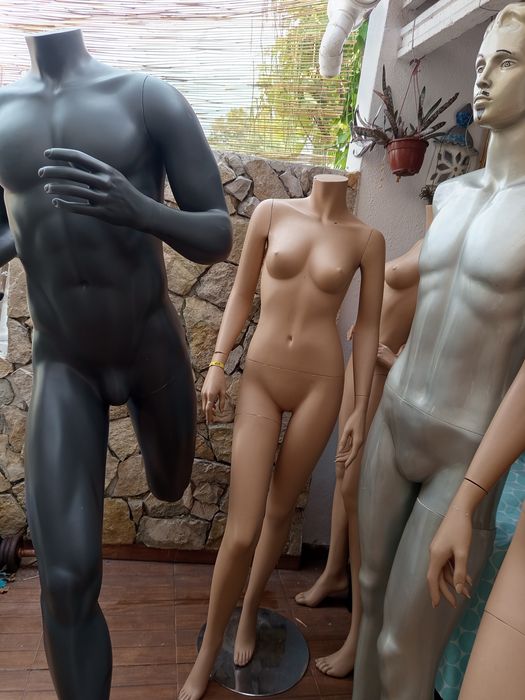 Manequins masculino e feminino