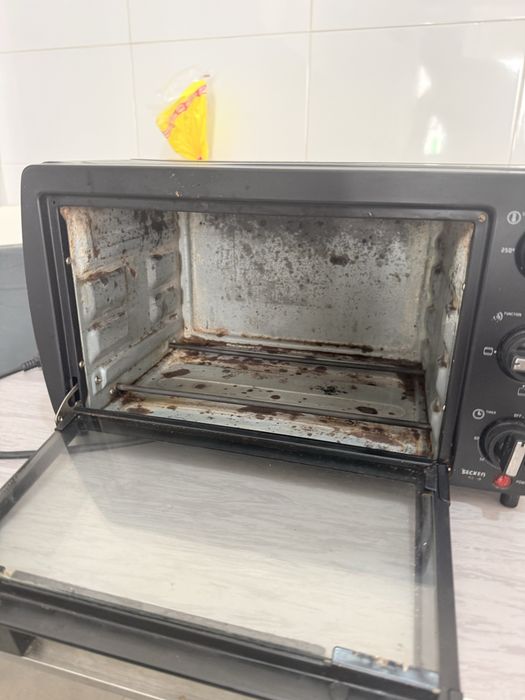 Forno eletrico com bandeja