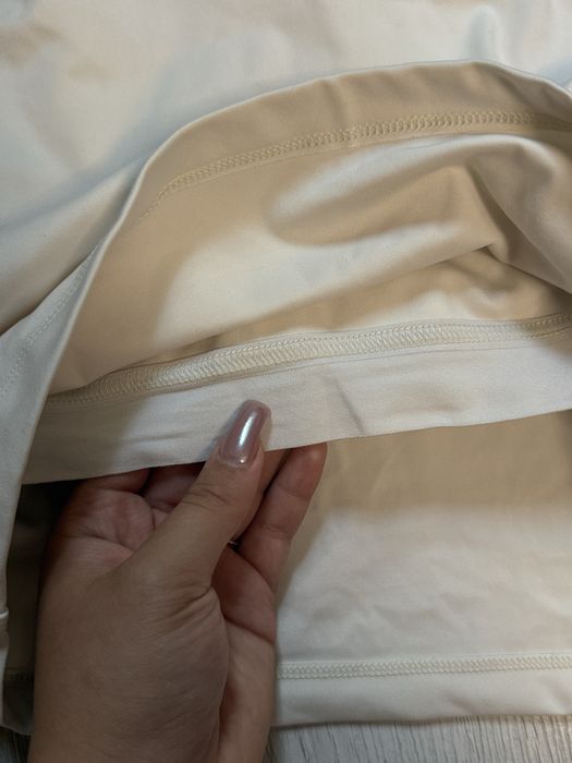 Стильний білий топ H&M