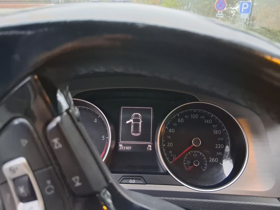 VW Golf VII 1,6 TDI R Line