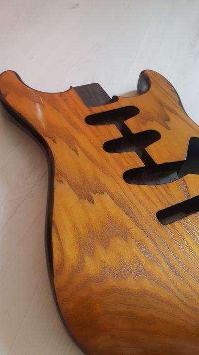 Продам корпус электрогитары Fender stratocaster