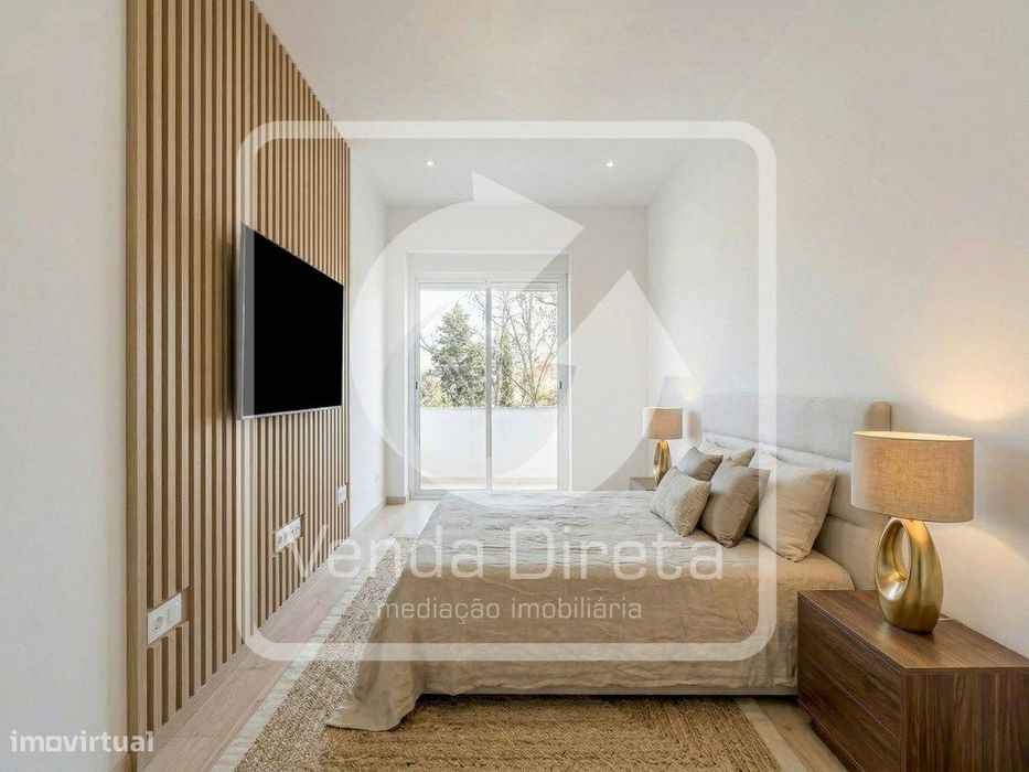 T2 Totalmente Remodelado com 3 Varandas | A 5 min do Cais Fluvial d...