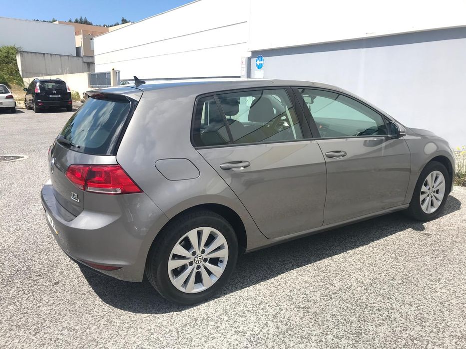 Volkswagen Golf — fotografia 4