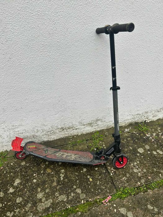 Trotinete Freestyle dobrável Oxelo DTX preto/vermelho