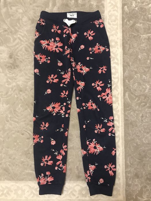 Спортивний зимовий костюм для дівчинки 9 - 10 років.