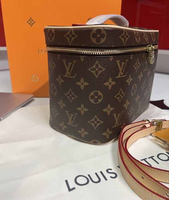 Косметичка LV Louis Vuitton Nice BB чип NFC Луи Виттон