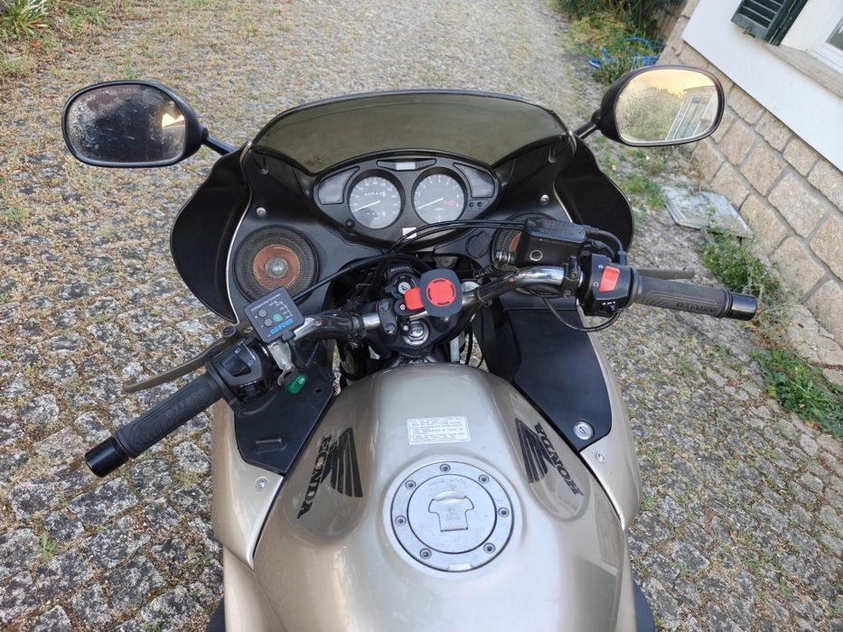 Honda Deauville NT650V