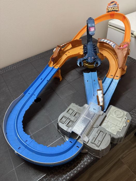 Hot Wheels Monster Truck Scorpion