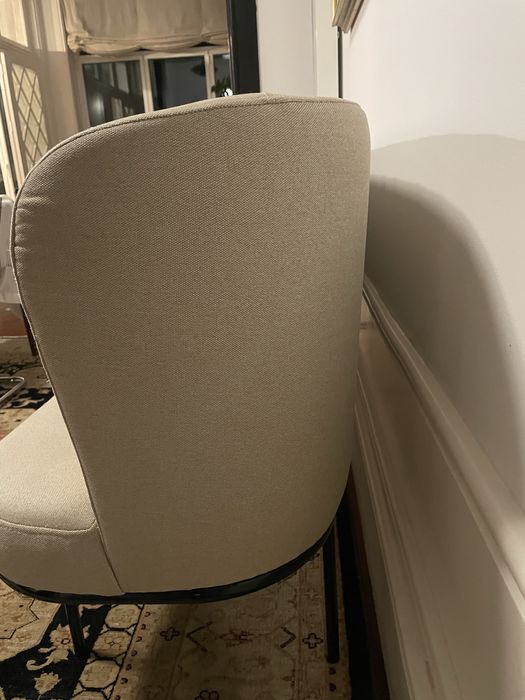 Sofa  elegante ideal para sala de jantar