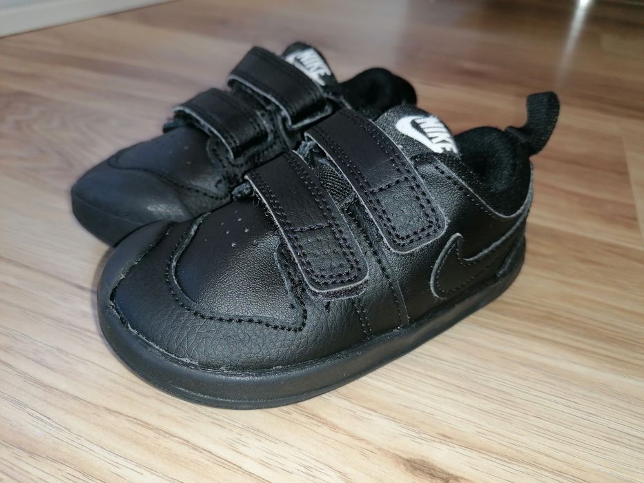 Buciki dziecięce Nike 22 rozm.jak nowe