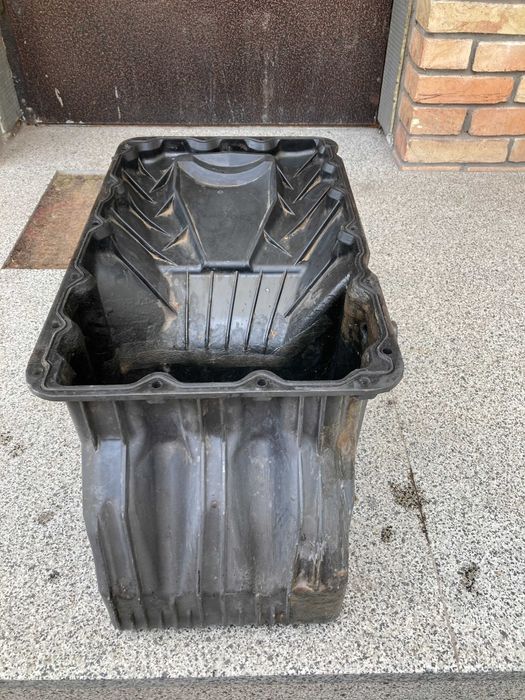 Поддон картера на Мерседес Атего оригинал