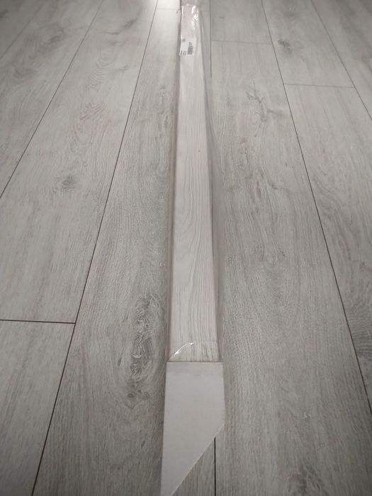 Opaska maskująca do ościeżnicy stałej dąb kanadyjski