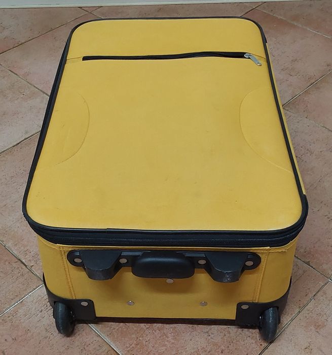 MALA DE VIAGEM DE PORÃO. Casa,Quarto, Arrumação, Sala, Mudanças,Férias